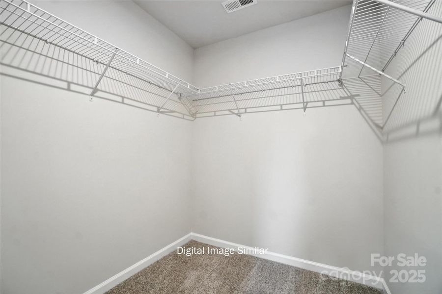 Spacious, unfurnished interior of a new home in , Charlotte (Image 6).