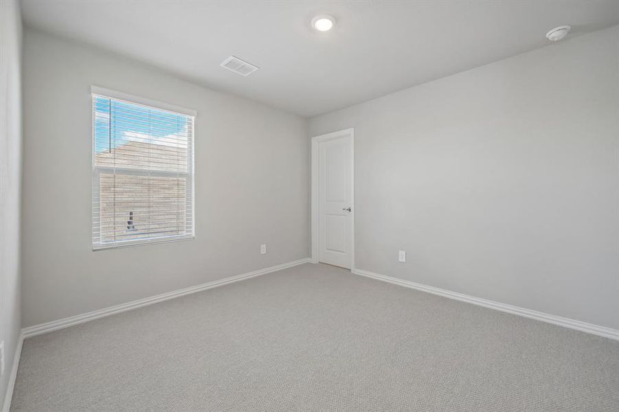 Spacious, unfurnished interior of a new home in Lakehaven - Signature Series, Farmersville (Image 34).