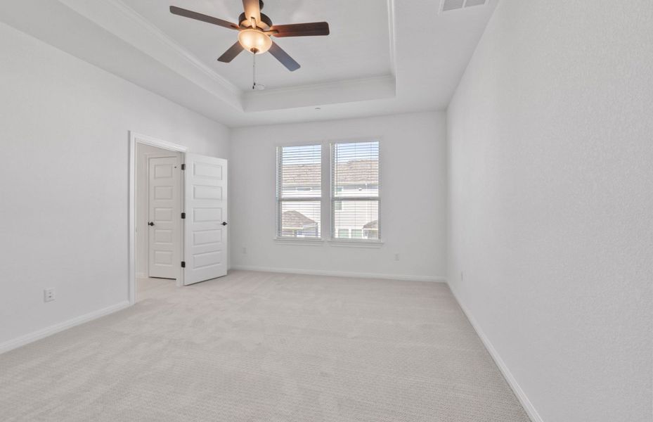 Spacious, unfurnished interior of a new home in Whitestone Preserve, Cedar Park (Image 16).