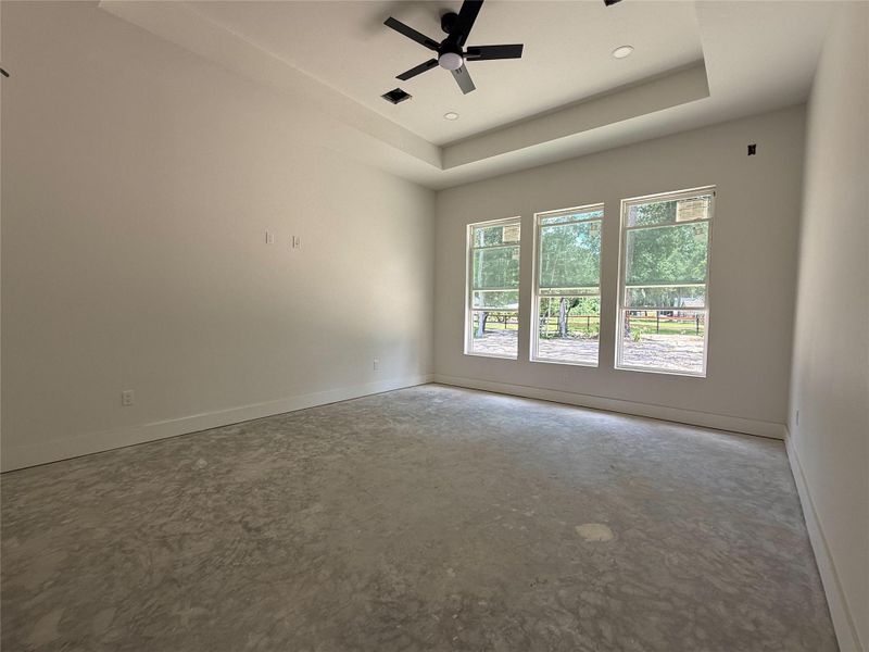 Spacious, unfurnished interior of a new home in , New Caney (Image 8).