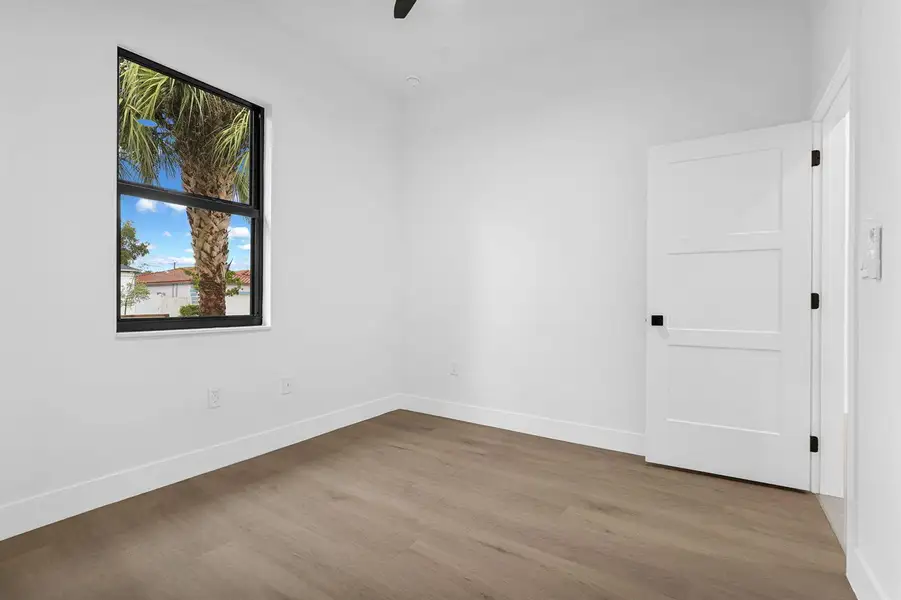 16-web-or-mls-DSC00169 16-web-or-mls-DSC00169