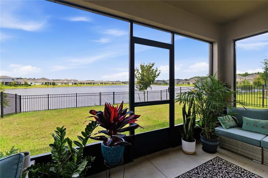 Exterior details and patio area of a home in , St. Cloud (Image 30).