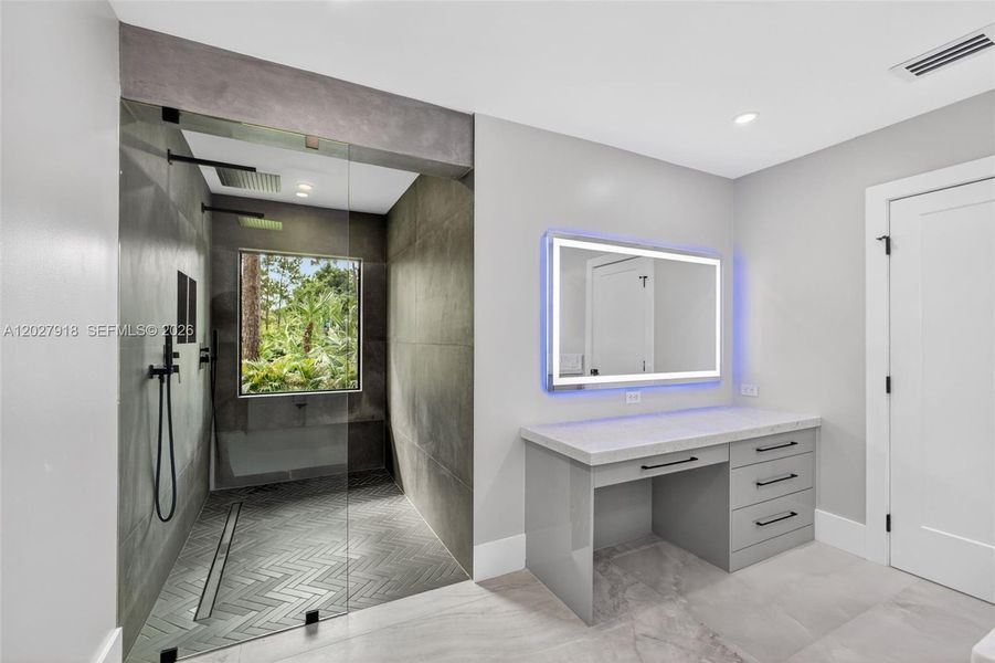 Furnished interior view inside a new home in , Palm Beach Gardens (Image 20).