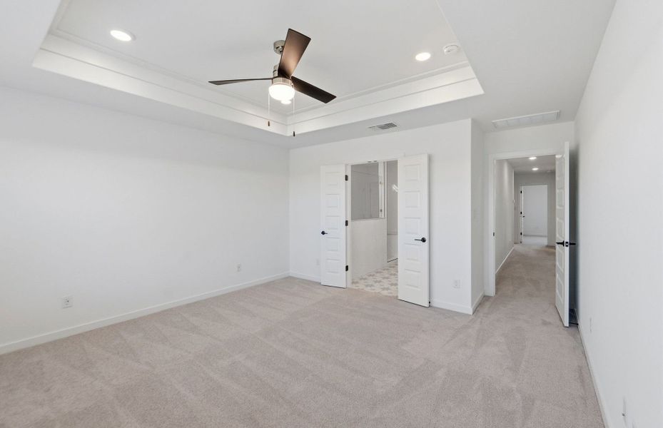 Spacious, unfurnished interior of a new home in Wolf Ranch, Georgetown (Image 33). Spacious, unfurnished interior of a new home in Wolf Ranch, Georgetown (Image 33).
