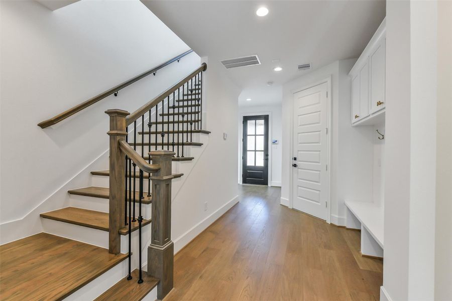 Spacious, unfurnished interior of a new home in Reserve in Memorial, Houston (Image 30).
