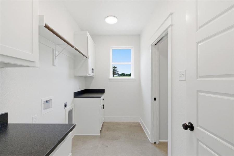 Furnished interior view inside a new home in , Weatherford (Image 14).