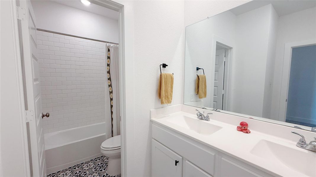 Furnished interior view inside a new home in , Fulshear (Image 41).