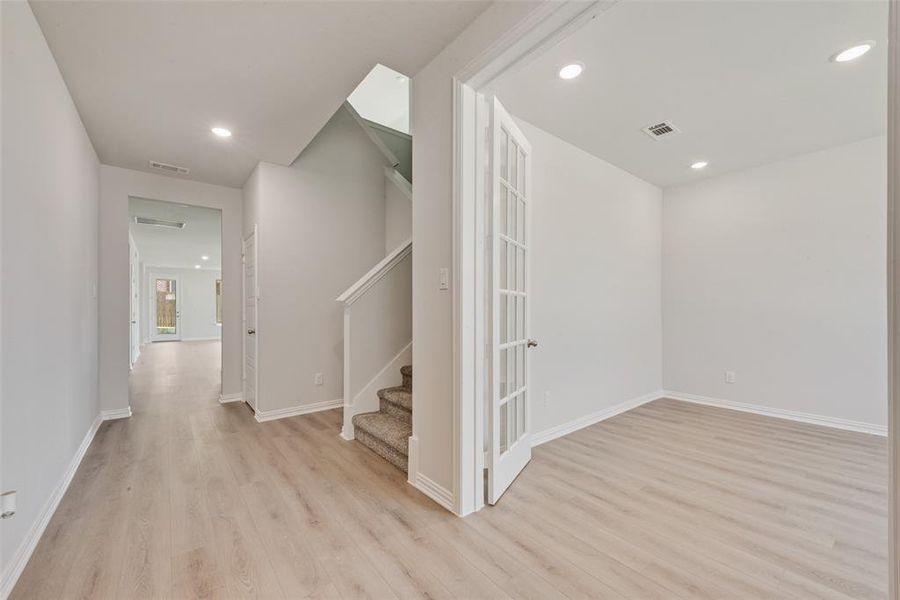 Spacious, unfurnished interior of a new home in Villages of Hurricane Creek, Anna (Image 21). Spacious, unfurnished interior of a new home in Villages of Hurricane Creek, Anna (Image 21).