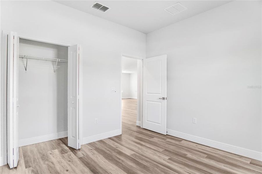 Spacious, unfurnished interior of a new home in , Ocala (Image 18).