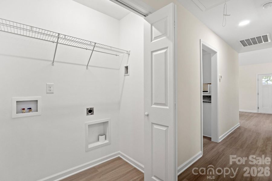 Spacious, unfurnished interior of a new home in , York (Image 23).