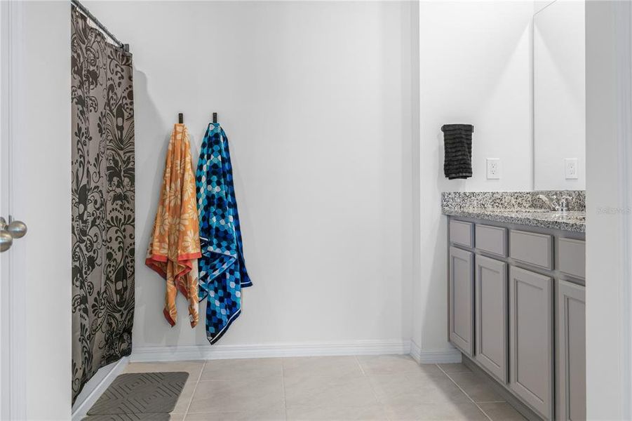 Furnished interior view inside a new home in Eagle Hammock, Eagle Lake (Image 13).