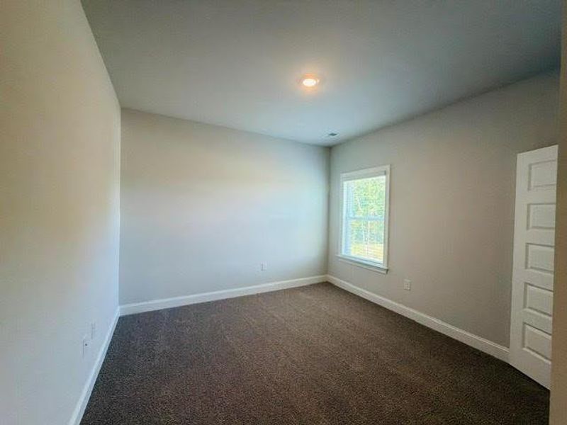 Spacious, unfurnished interior of a new home in Tuscany Hills, Douglasville (Image 24).