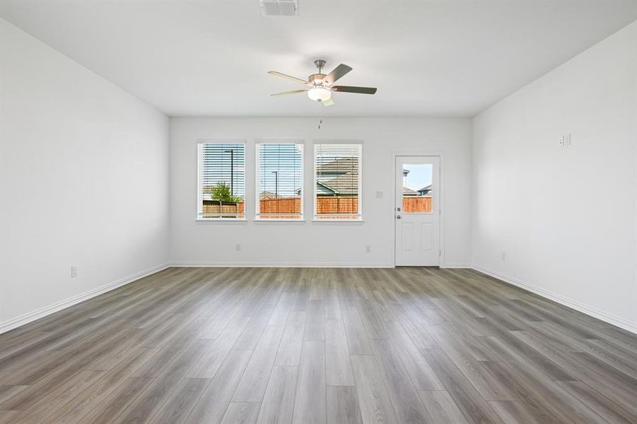 Spacious, unfurnished interior of a new home in River Ridge, Crandall (Image 29). Spacious, unfurnished interior of a new home in River Ridge, Crandall (Image 29).