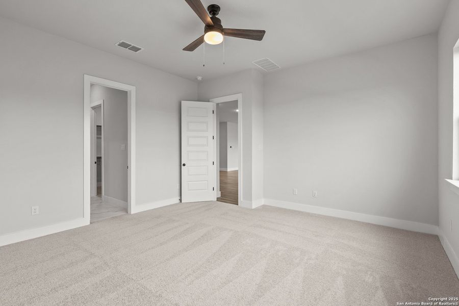 Spacious, unfurnished interior of a new home in Homestead, Schertz (Image 28). Spacious, unfurnished interior of a new home in Homestead, Schertz (Image 28).