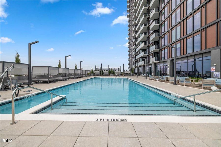 68-115 Morris St #2401