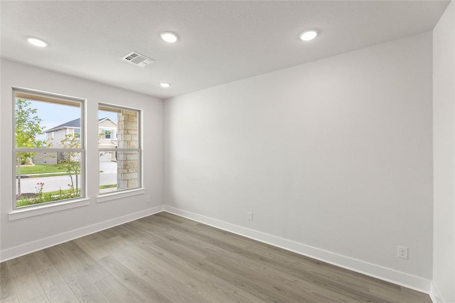 Spacious, unfurnished interior of a new home in Treeline, Justin (Image 18).