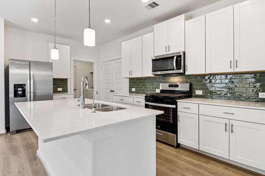 Photo is not of the actual home, but is an inspirational photo of builder’s model home and may depict options, furnishings, and/or decorator features that are not included Photo is not of the actual home, but is an inspirational photo of builder’s model home and may depict options, furnishings, and/or decorator features that are not included