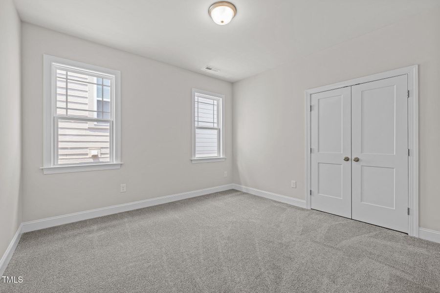 32-web-or-mls-5Z8A4123 32-web-or-mls-5Z8A4123