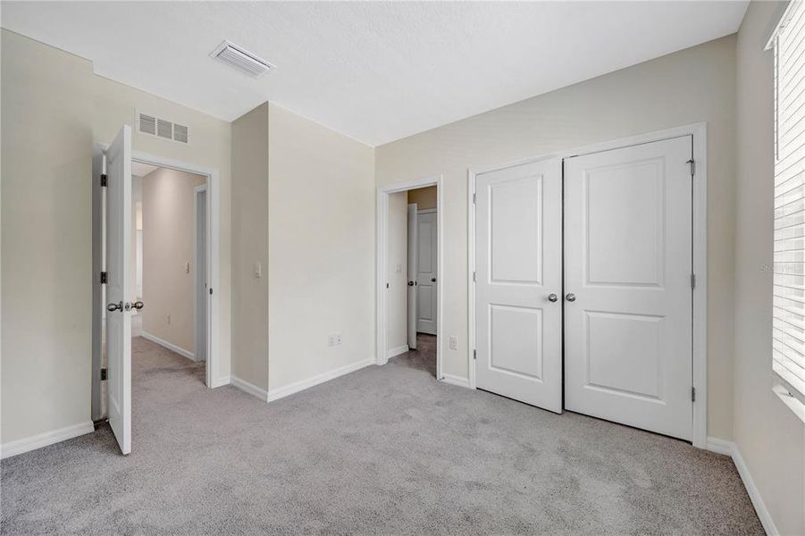 Spacious, unfurnished interior of a new home in , Wesley Chapel (Image 34).
