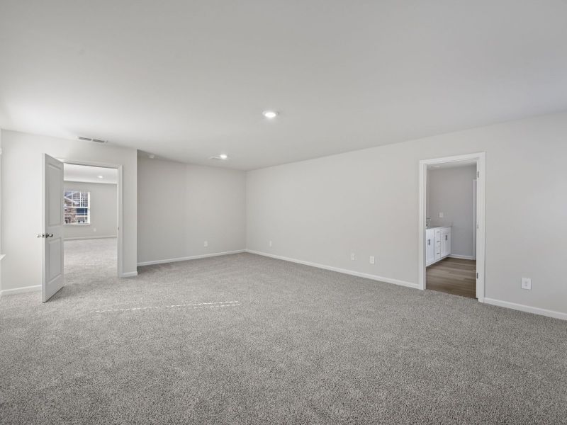 Spacious, unfurnished interior of a new home in Creekside at Oxford Park, Fairburn (Image 17).