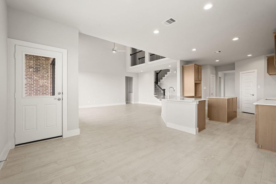 Furnished interior view inside a new home in Briarwood Crossing, Rosenberg (Image 5).