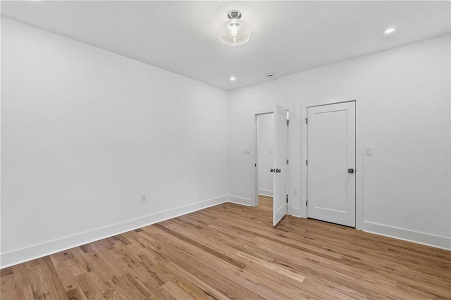 Spacious, unfurnished interior of a new home in , Atlanta (Image 50).