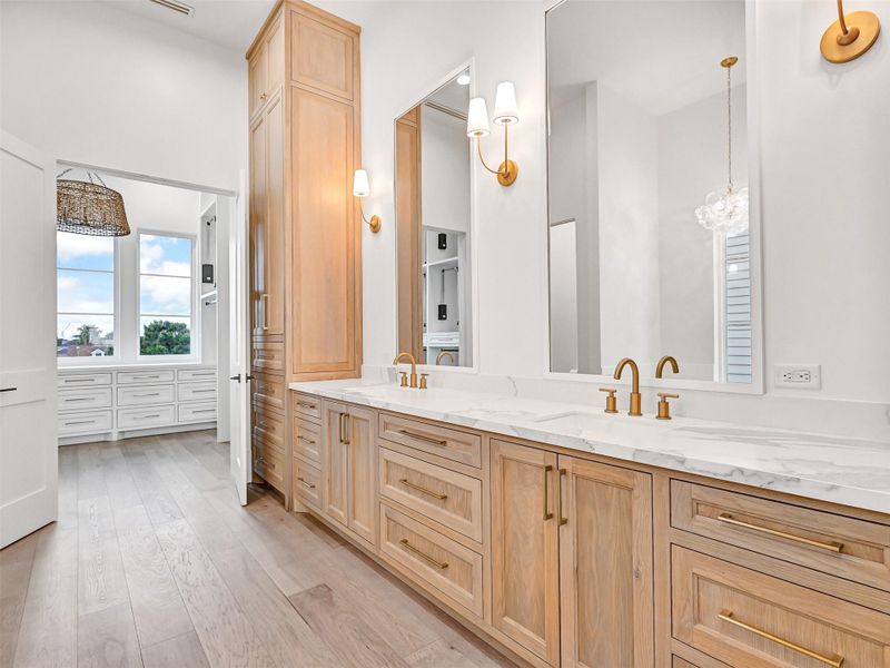 Furnished interior view inside a new home in , Galveston (Image 13).