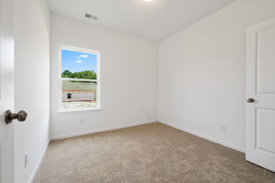 Spacious, unfurnished interior of a new home in Jackson Hills, Clarksville (Image 26).