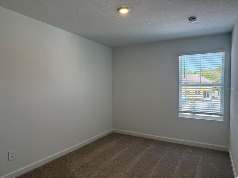 Spacious, unfurnished interior of a new home in , Tampa (Image 20).