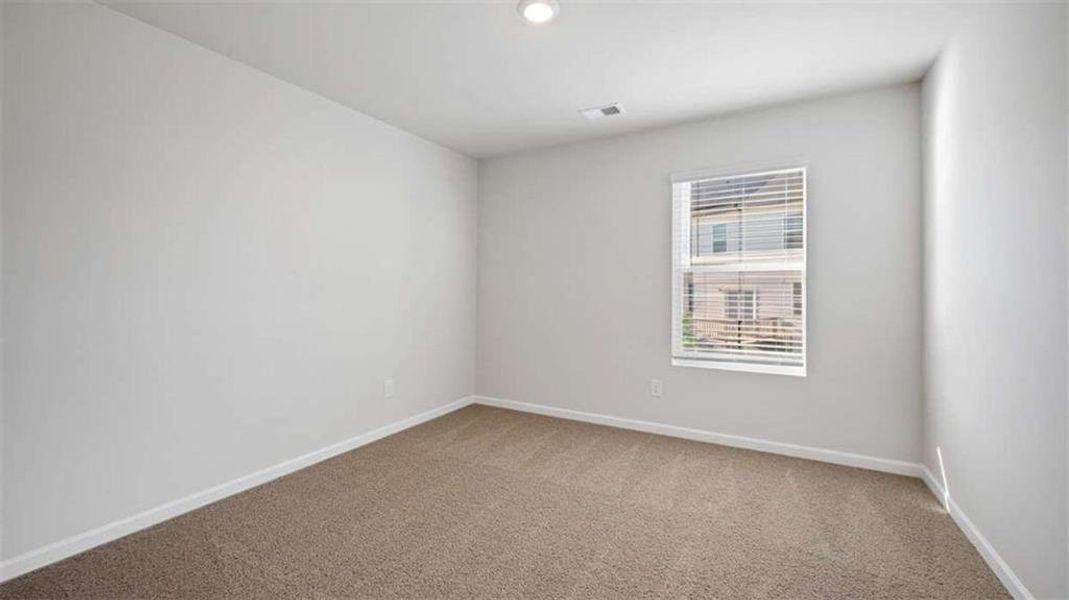 Spacious, unfurnished interior of a new home in Poplar Preserve, Newnan (Image 28). Spacious, unfurnished interior of a new home in Poplar Preserve, Newnan (Image 28).
