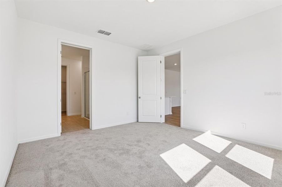 Spacious, unfurnished interior of a new home in Sunbrooke, St. Cloud (Image 18). Spacious, unfurnished interior of a new home in Sunbrooke, St. Cloud (Image 18).