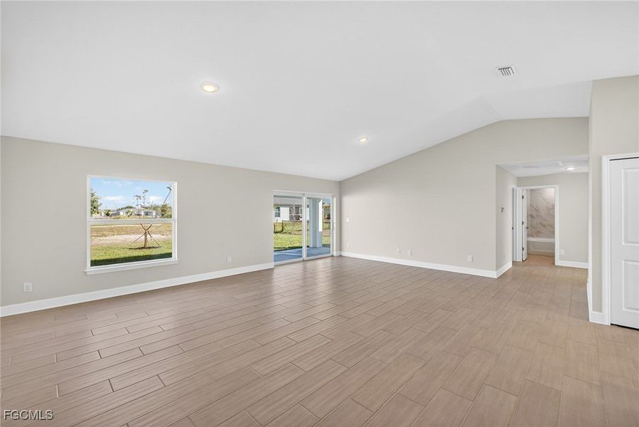 Spacious, unfurnished interior of a new home in Cape Coral, Cape Coral (Image 25). Spacious, unfurnished interior of a new home in Cape Coral, Cape Coral (Image 25).