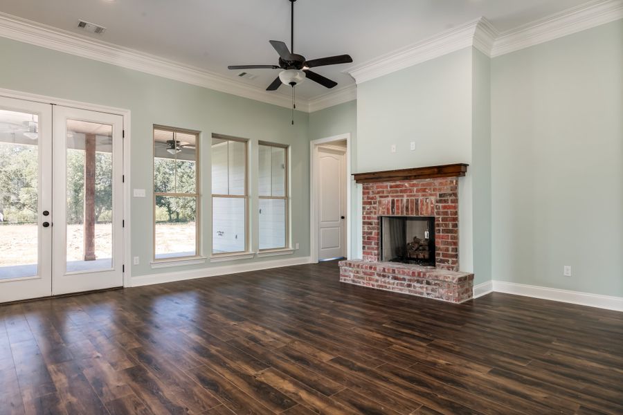 Representative unfurnished interior of a home built from the The Champagne by Manuel Builders in Chapel Bend, Montgomery (Image 32). Representative unfurnished interior of a home built from the The Champagne by Manuel Builders in Chapel Bend, Montgomery (Image 32).