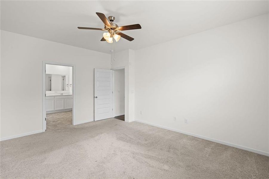 Spacious, unfurnished interior of a new home in Twin Lakes, Hoschton (Image 34).