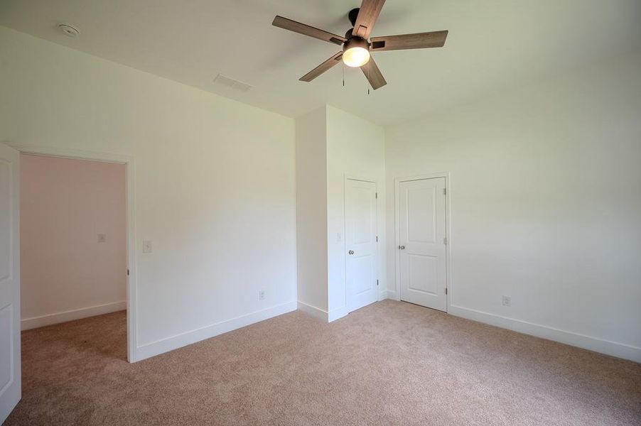 Spacious, unfurnished interior of a new home in , Atlanta (Image 20).