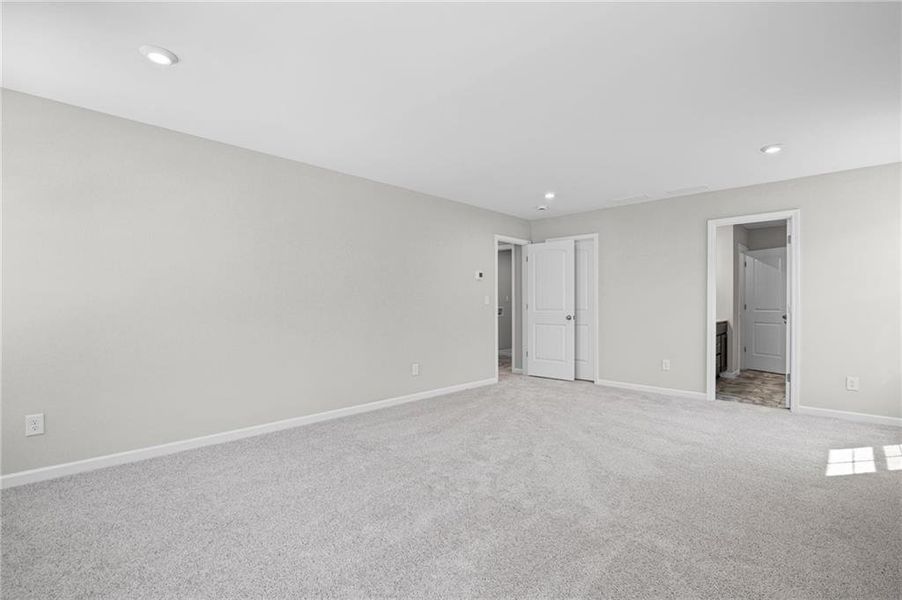 Spacious, unfurnished interior of a new home in Sage Woods, Dallas (Image 34).