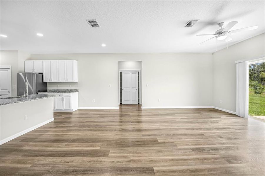 Spacious, unfurnished interior of a new home in , Brooksville (Image 40).