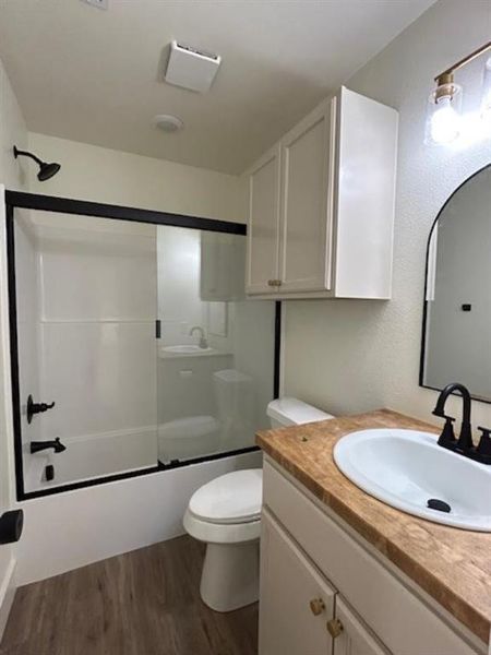 Furnished interior view inside a new home in , Ector (Image 10).