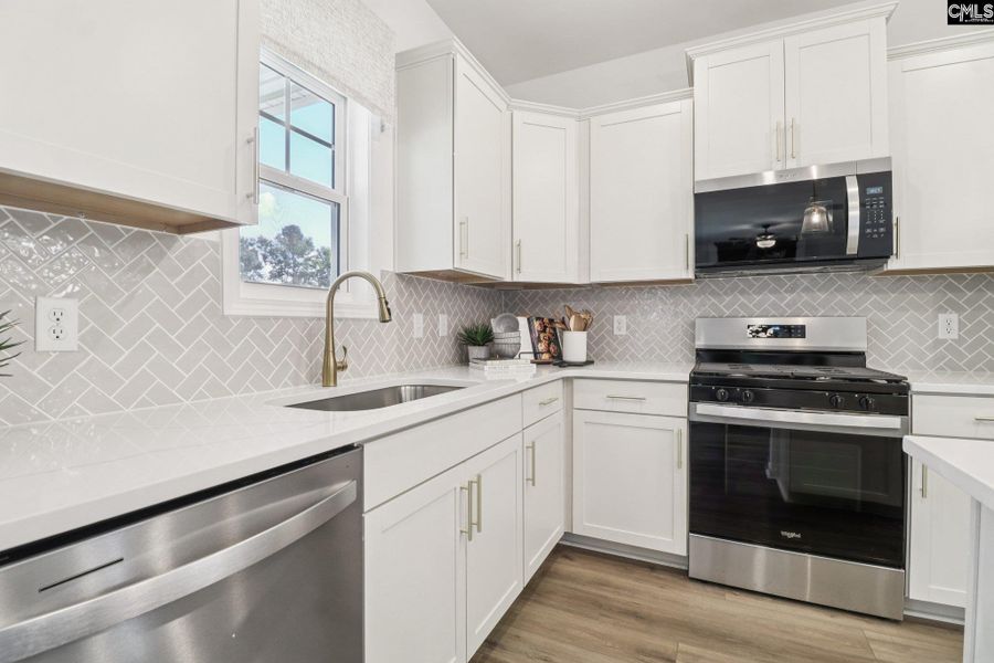 Furnished interior view inside a new home in Boykin Hills, Chapin (Image 8).