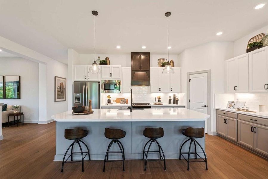 Ridgegate Model - Kitchen (Staged)