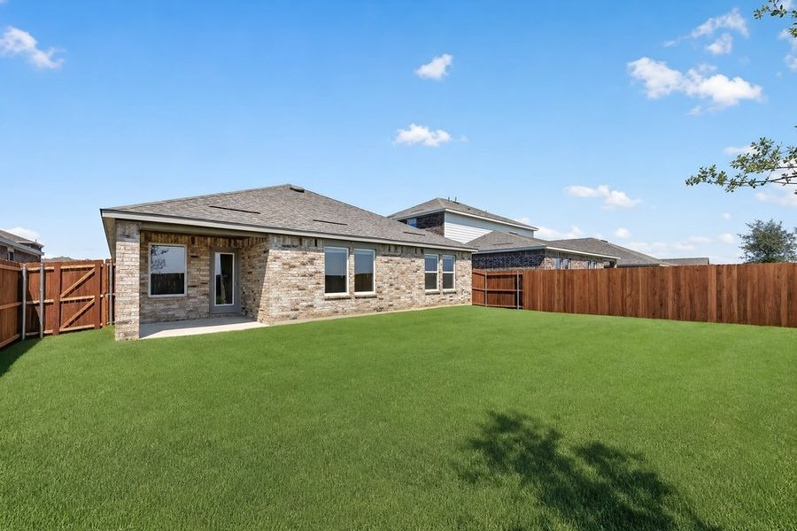 Exterior details and patio area of a home in Parks at Foster Crossing, Anna (Image 4).