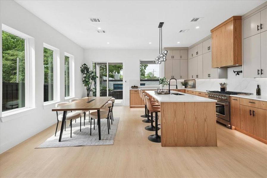 Furnished interior view inside a new home in , Dallas (Image 16).