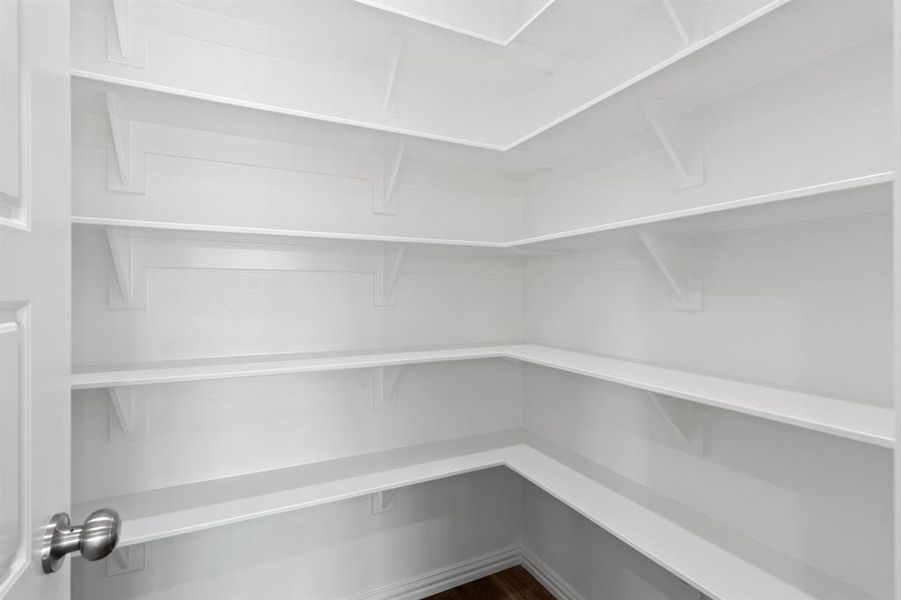 Spacious, unfurnished interior of a new home in , Fort Worth (Image 13).