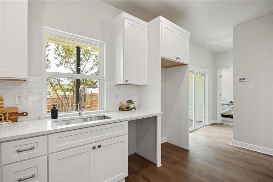Furnished interior view inside a new home in , Granbury (Image 8).