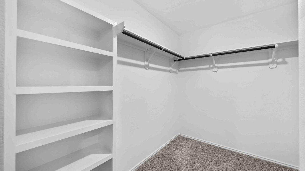 Spacious, unfurnished interior of a new home in Garver Heights, Houston (Image 10).