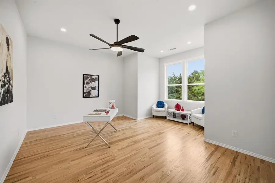 Upstairs Bedroom 1 Upstairs Bedroom 1