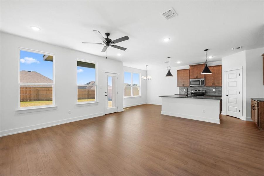 Spacious, unfurnished interior of a new home in , Waco (Image 10). Spacious, unfurnished interior of a new home in , Waco (Image 10).