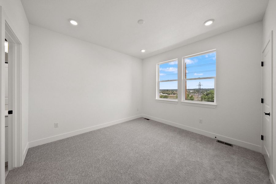 Spacious, unfurnished interior of a new home in Berkeley Villas, Denver (Image 32). Spacious, unfurnished interior of a new home in Berkeley Villas, Denver (Image 32).