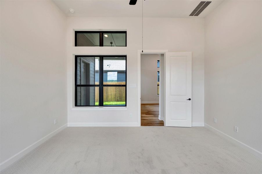 Spacious, unfurnished interior of a new home in Sienna - Landmark Row Collection, Missouri City (Image 20).