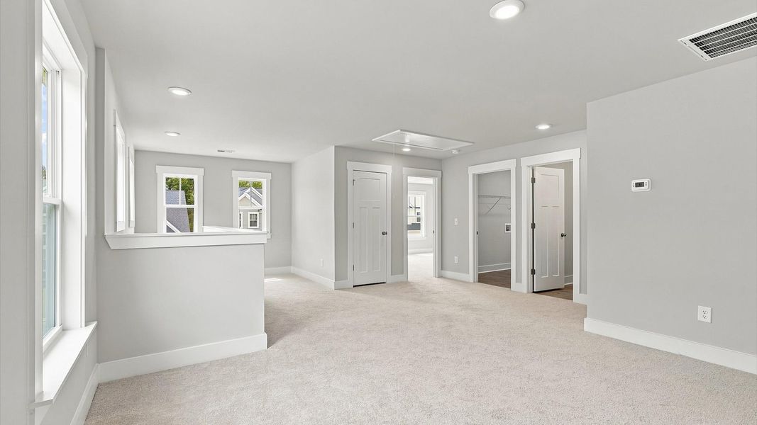 First-rate carpeted loft providing flexible living space for every lifestyle First-rate carpeted loft providing flexible living space for every lifestyle